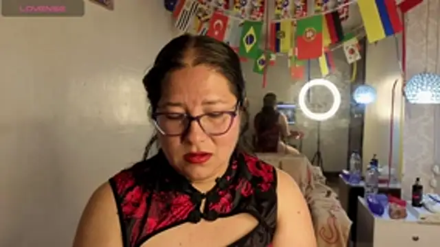 Snapshot of scarlett_widow_ chatting on July 2026 03:33:01 AM scarlett widow online show from July 2026 03:33:01 AM