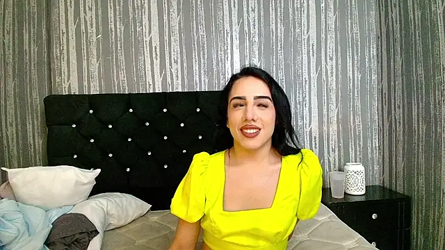 Snapshot of Alicee_Moonn chatting on May 2026 07:41:01 PM Alicee Moonn online show from May 2026 07:41:01 PM