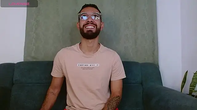 ReyPablo1 online show from September 2025 02:49:02 PM