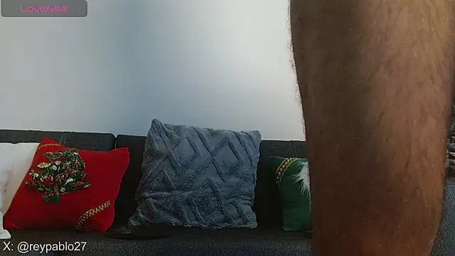 ReyPablo1 online show from December 2025 08:59:01 PM