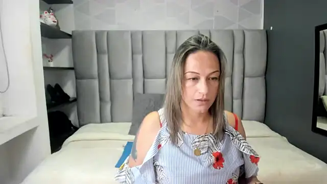 Snapshot of Charlot_milf chatting on September 2025 11:56:02 AM Charlot milf online show from September 2025 11:56:02 AM