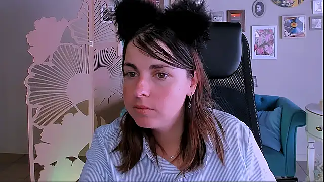 Snapshot of MartaEdams chatting on September 2025 06:13:02 AM MartaEdams online show from September 2025 06:13:02 AM