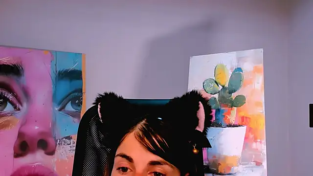Snapshot of MartaEdams chatting on September 2025 06:04:01 AM MartaEdams online show from September 2025 06:04:01 AM