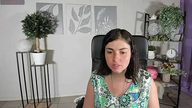 MartaEdams online show from June 2026 05:19:02 AM