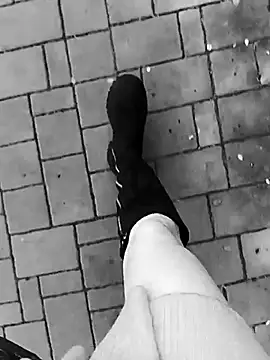 KOte7 online show from November 2025 10:48:02 AM