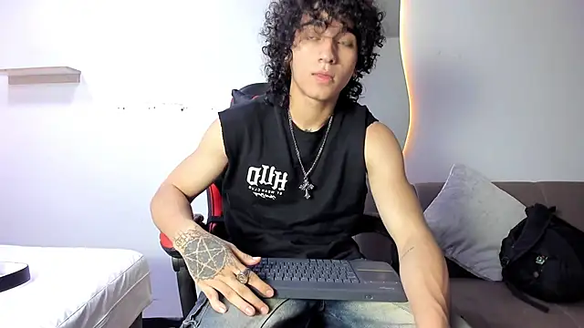 JackesTaylor online show from March 2026 04:39:02 AM