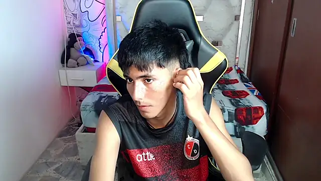 Snapshot of yiisu_ chatting on October 2025 06:16:02 PM yiisu  online show from October 2025 06:16:02 PM