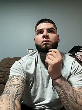 crazybarber69 online show from April 2026 07:39:02 PM