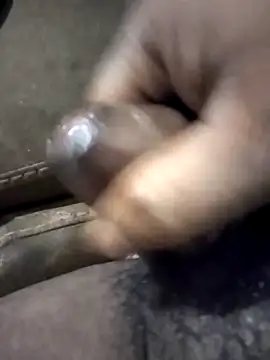 Curvy Pounder online show from October 2025 12:00:01 AM