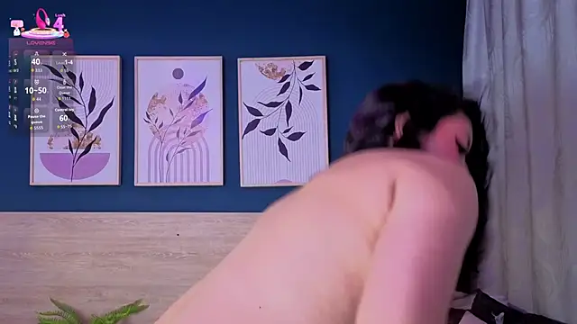 SarahMiler  online show from February 2026 07:18:01 PM