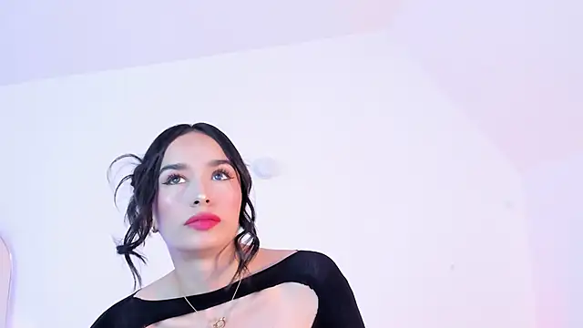 Taylormaxwell online show from December 2025 08:16:02 PM