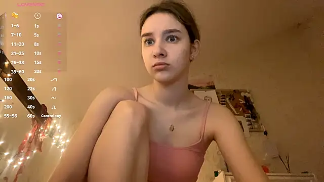 DanaCore online show from October 2025 04:57:01 PM