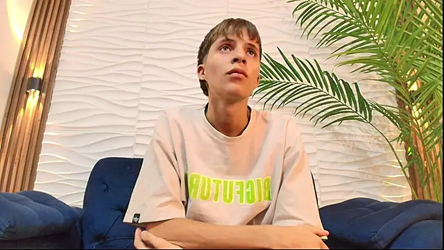 Snapshot of Pavo_tv chatting on May 2026 06:58:01 PM Pavo tv online show from May 2026 06:58:01 PM