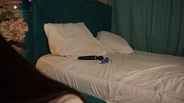 ywixos online show from March 2026 02:38:01 PM