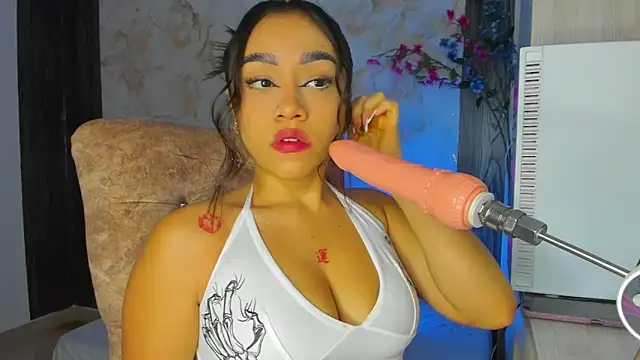 Eva cutte online show from September 2025 10:06:02 AM