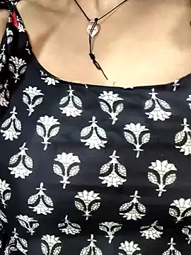 Hotty Sonali online show from October 2025 07:31:01 PM