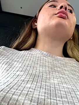 StephanieMur online show from September 2025 04:56:01 AM