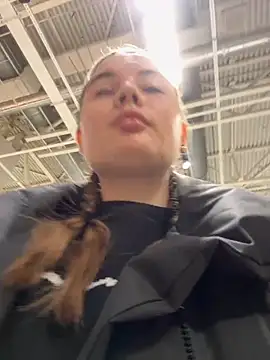 StephanieMur online show from September 2025 04:50:01 AM