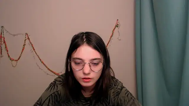 Sun Shine   online show from February 2026 03:38:01 PM