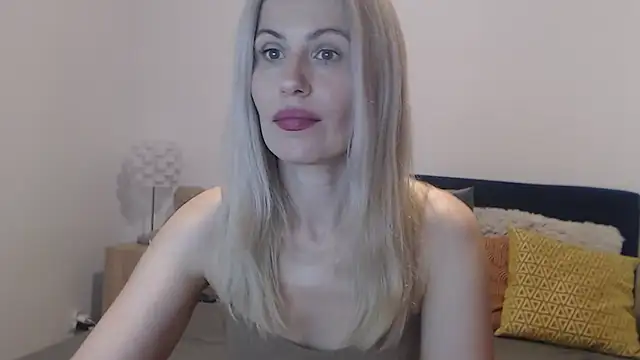 Snapshot of Lika_Soul chatting on September 2025 04:18:02 PM Lika Soul online show from September 2025 04:18:02 PM