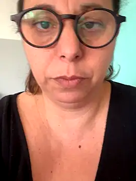 LupeLok online show from October 2025 04:07:02 PM