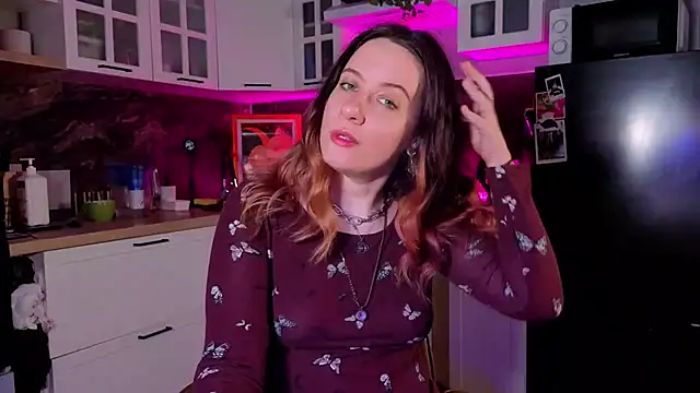 NanaMoonlight online show from April 2026 01:30:01 PM