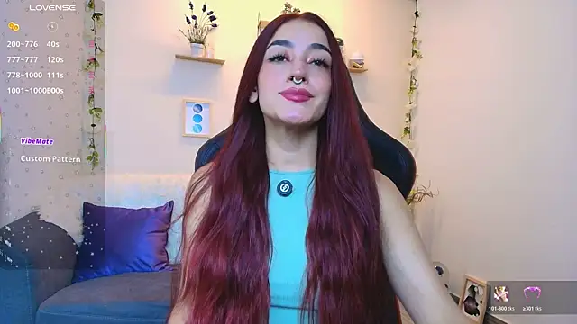 Snapshot of ViolethRosse chatting on March 2026 01:51:01 AM ViolethRosse online show from March 2026 01:51:01 AM