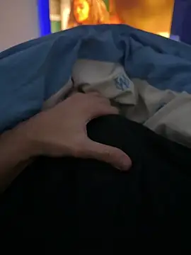 Snapshot of grossebite_77 chatting on March 2026 09:21:01 PM grossebite 77 online show from March 2026 09:21:01 PM