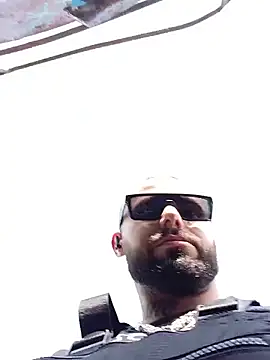 Snapshot of Barber33zk chatting on June 2026 08:00:02 AM Barber33zk online show from June 2026 08:00:02 AM