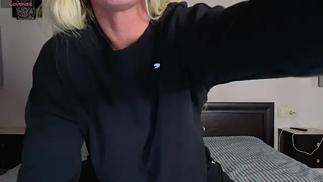 Whiteflower xo online show from February 2026 06:34:01 AM