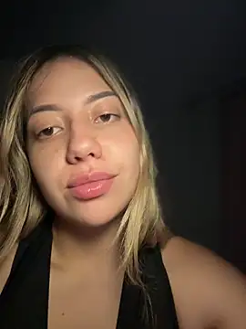 MissCat  online show from December 2025 01:04:02 AM