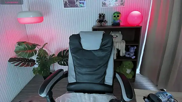 kattusauruss online show from September 2025 01:55:02 PM