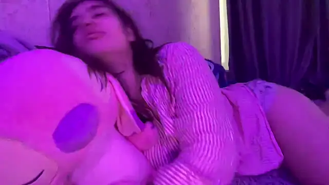 Snapshot of enyazhe chatting on November 2025 01:55:02 PM enyazhe online show from November 2025 01:55:02 PM