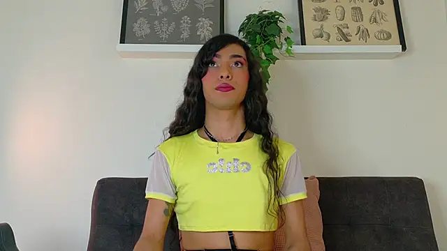 Snapshot of TiffValentinee_ chatting on February 2026 07:36:01 PM TiffValentinee online show from February 2026 07:36:01 PM