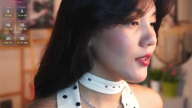 MoiraEger online show from September 2025 05:05:02 PM