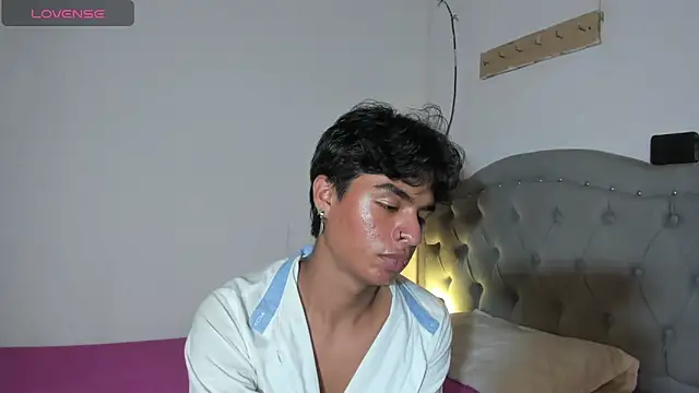 Snapshot of ariel_adan chatting on May 2026 02:41:01 AM ariel adan online show from May 2026 02:41:01 AM