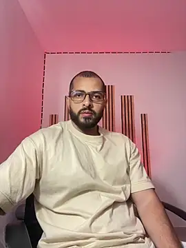 magnumchris online show from April 2026 04:52:01 PM