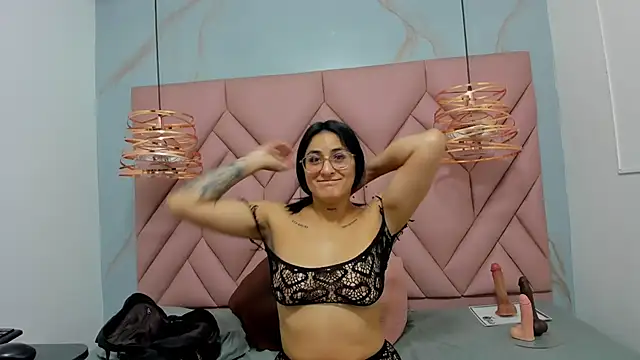 Snapshot of Ibbie_drastic chatting on February 2026 12:01:02 PM Ibbie drastic online show from February 2026 12:01:02 PM