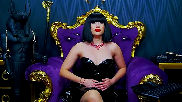 LaraMaeve online show from November 2025 06:12:01 AM