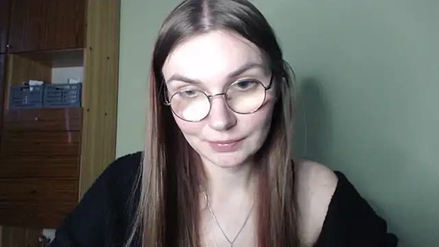 LooveELLYx online show from December 2024 02:49:02 PM