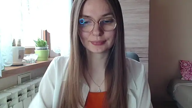 LooveELLYx online show from April 2026 06:33:01 AM