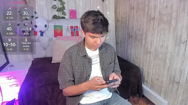 Thiago Kozak online show from July 2026 02:56:02 PM
