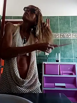 LunaNatural online show from November 2025 07:02:02 PM