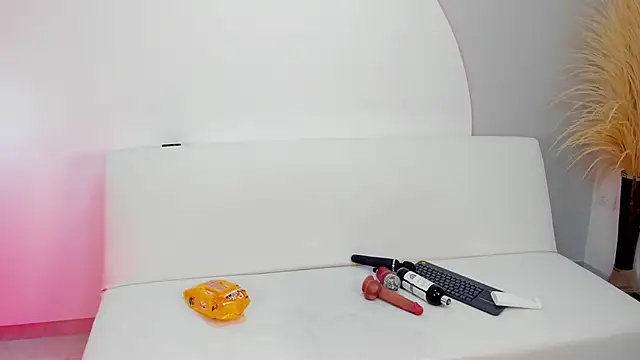 Carly lopez online show from November 2025 06:32:01 PM