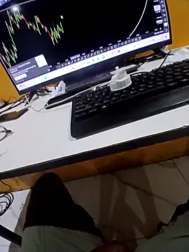 vumike online show from April 2026 11:24:02 AM