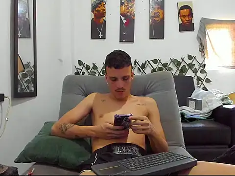 Snapshot of Latins_Boss chatting on July 2026 05:48:02 PM Latins Boss online show from July 2026 05:48:02 PM