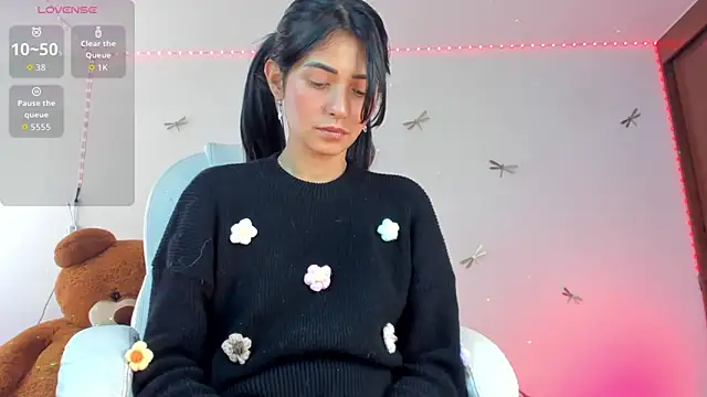 Snapshot of princessluna_19 chatting on September 2025 08:43:01 PM princessluna 19 online show from September 2025 08:43:01 PM