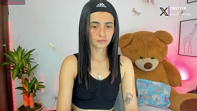 Snapshot of princessluna_19 chatting on January 2026 10:47:02 PM princessluna 19 online show from January 2026 10:47:02 PM