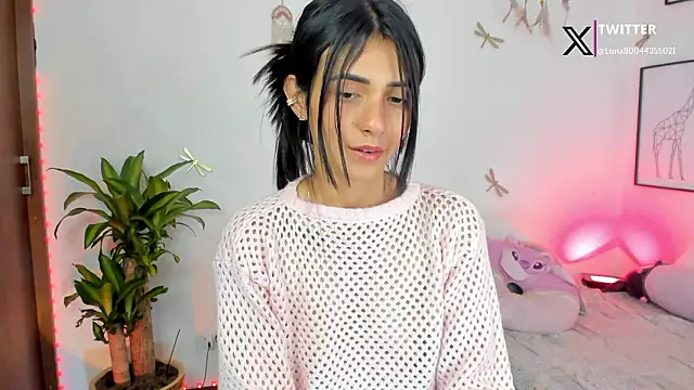 Snapshot of princessluna_19 chatting on February 2026 09:09:02 PM princessluna 19 online show from February 2026 09:09:02 PM