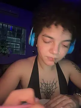 Snapshot of CamillyBlum chatting on May 2026 02:52:02 AM CamillyBlum online show from May 2026 02:52:02 AM